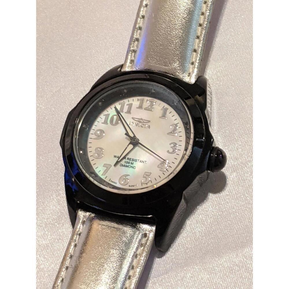 Invicta 5083 Women's Mother of Pearl Dial Diamond Indices Swiss Quartz Watch EUC